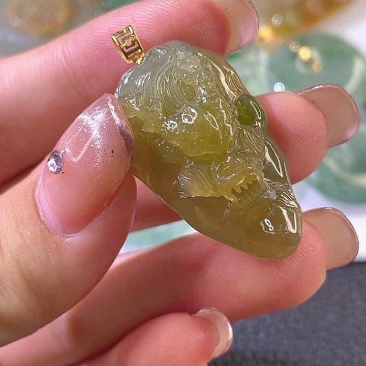 颈饰未镶嵌翡翠翡翠