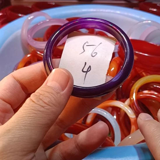 玛瑙/玉髓未镶嵌手镯