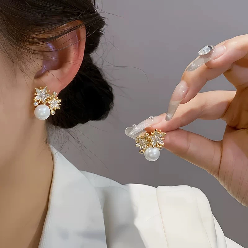 铜合金合成锆石耳饰 优雅精致轻奢花朵小众法式高级感耳环QC3268