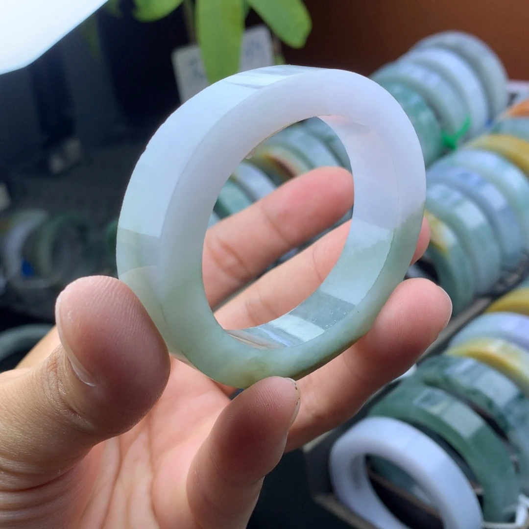 未镶嵌手镯定制翡翠定制手镯