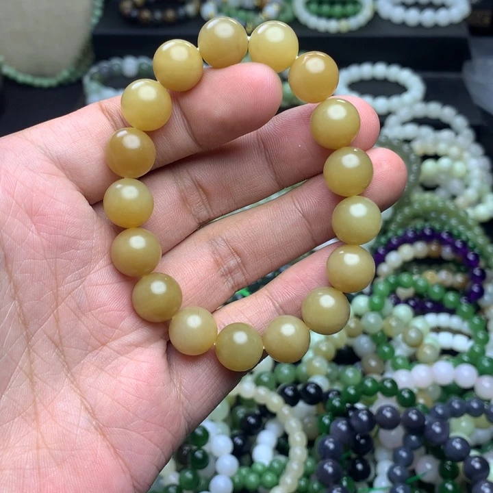 和田玉未镶嵌手串