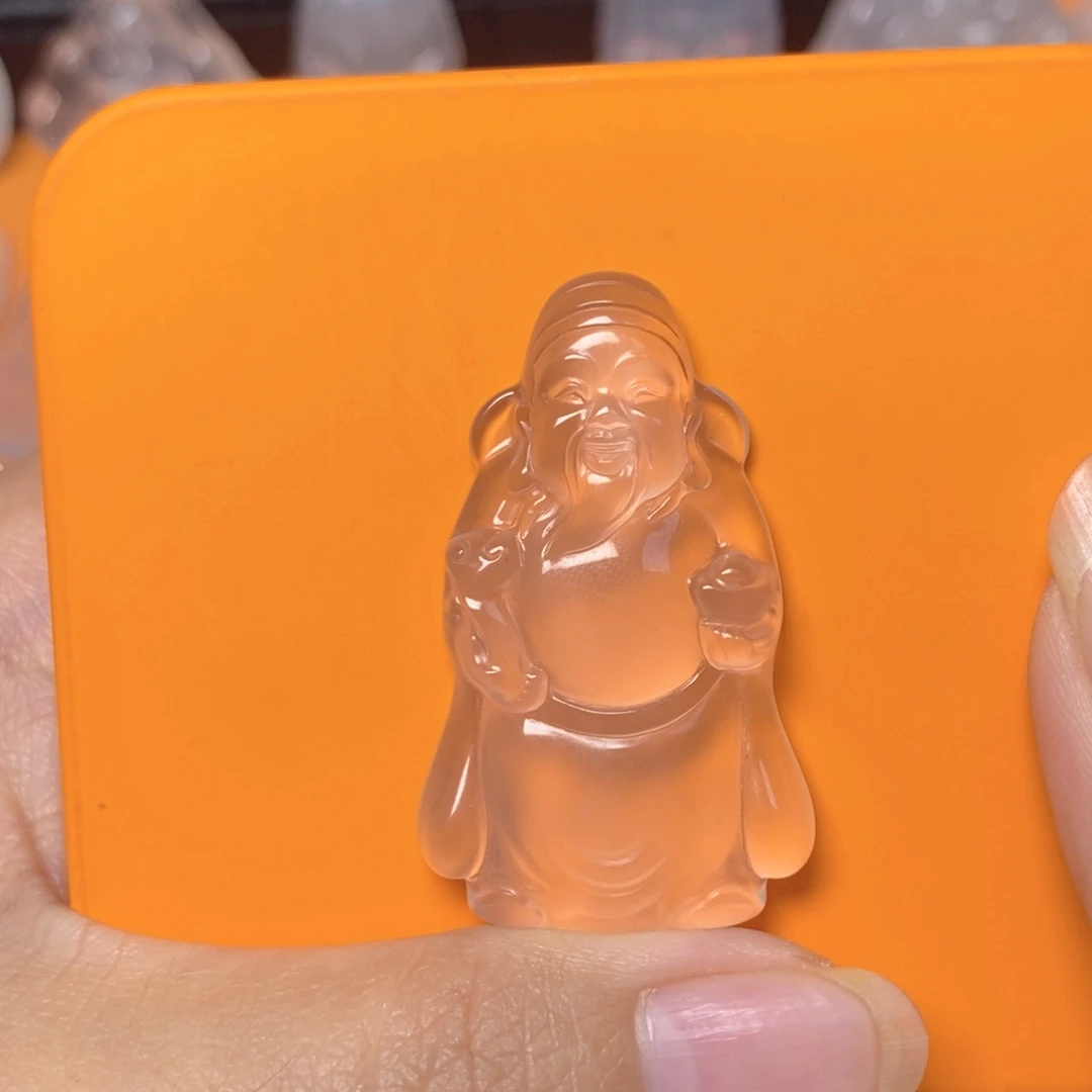 林***家石英质玉未镶嵌颈饰