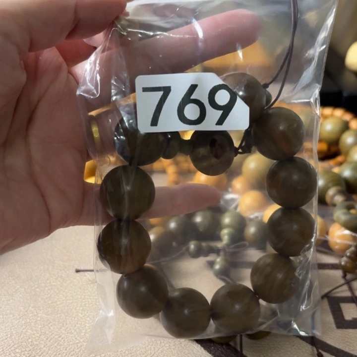 维腊木（绿檀）堆***糖