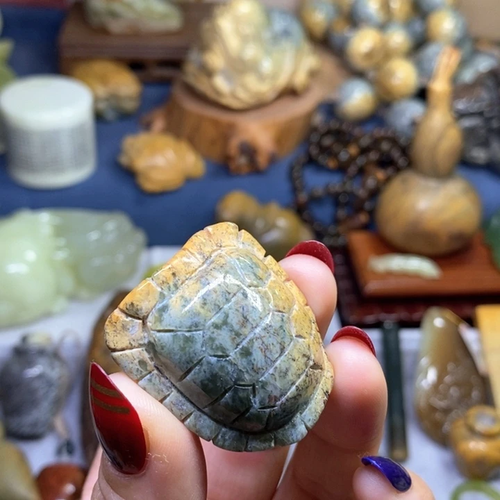 岫岩河磨玉（透闪石质玉）富甲未镶嵌