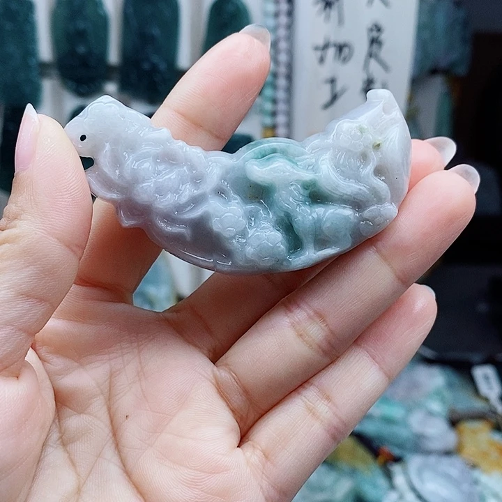 翡翠未镶嵌颈饰翡翠