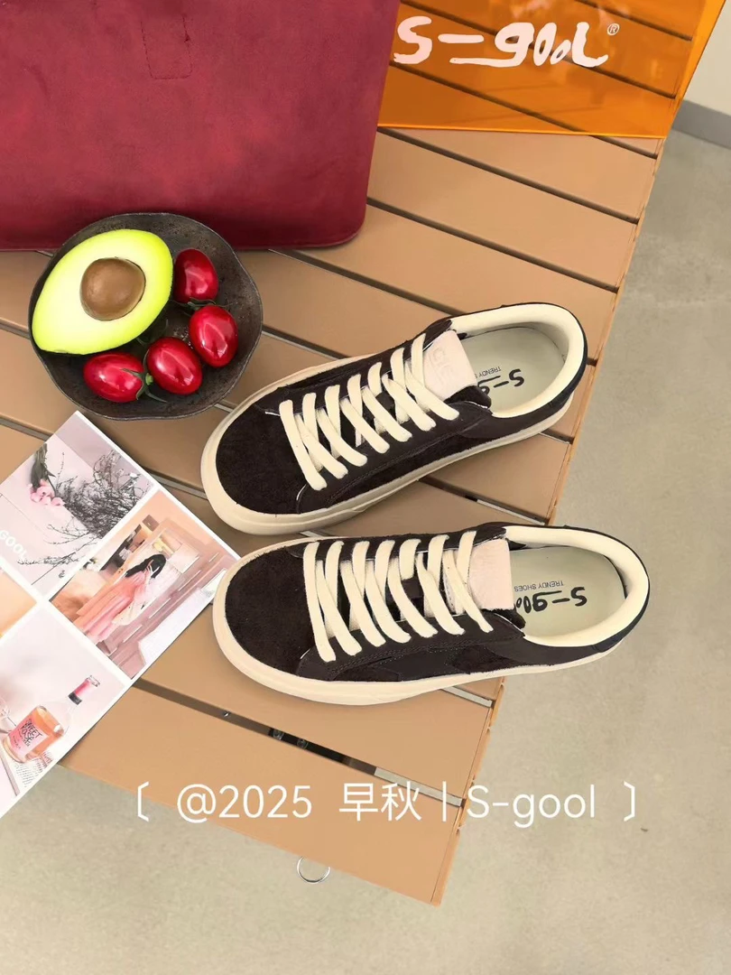 休闲板鞋吸汗减震低帮透气板鞋中帮秋季