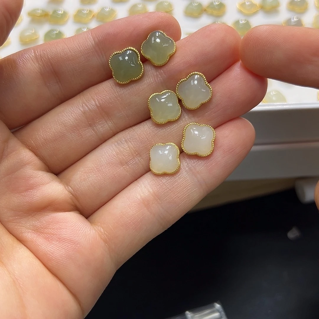 和田玉银S925镶嵌耳饰