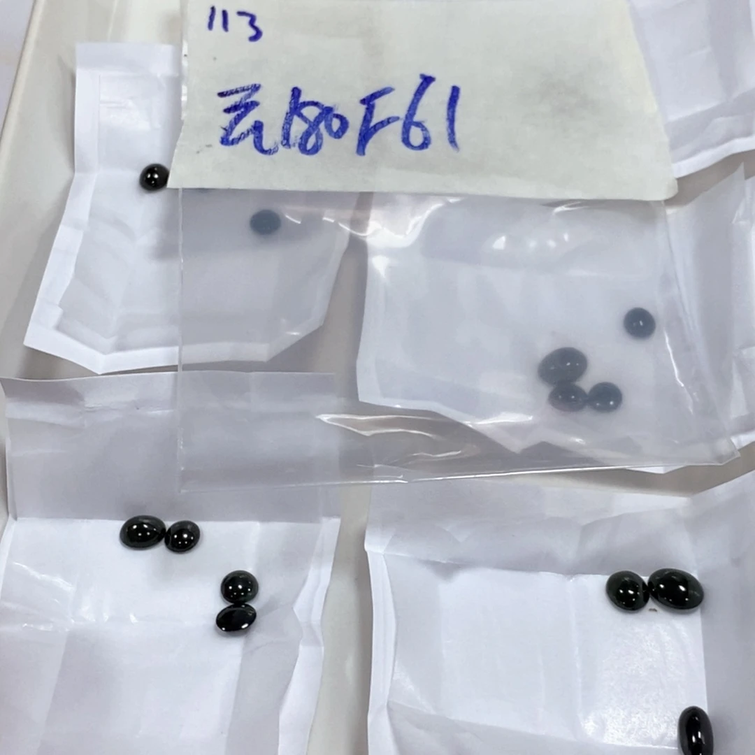 定制翡翠未镶嵌云*龙不