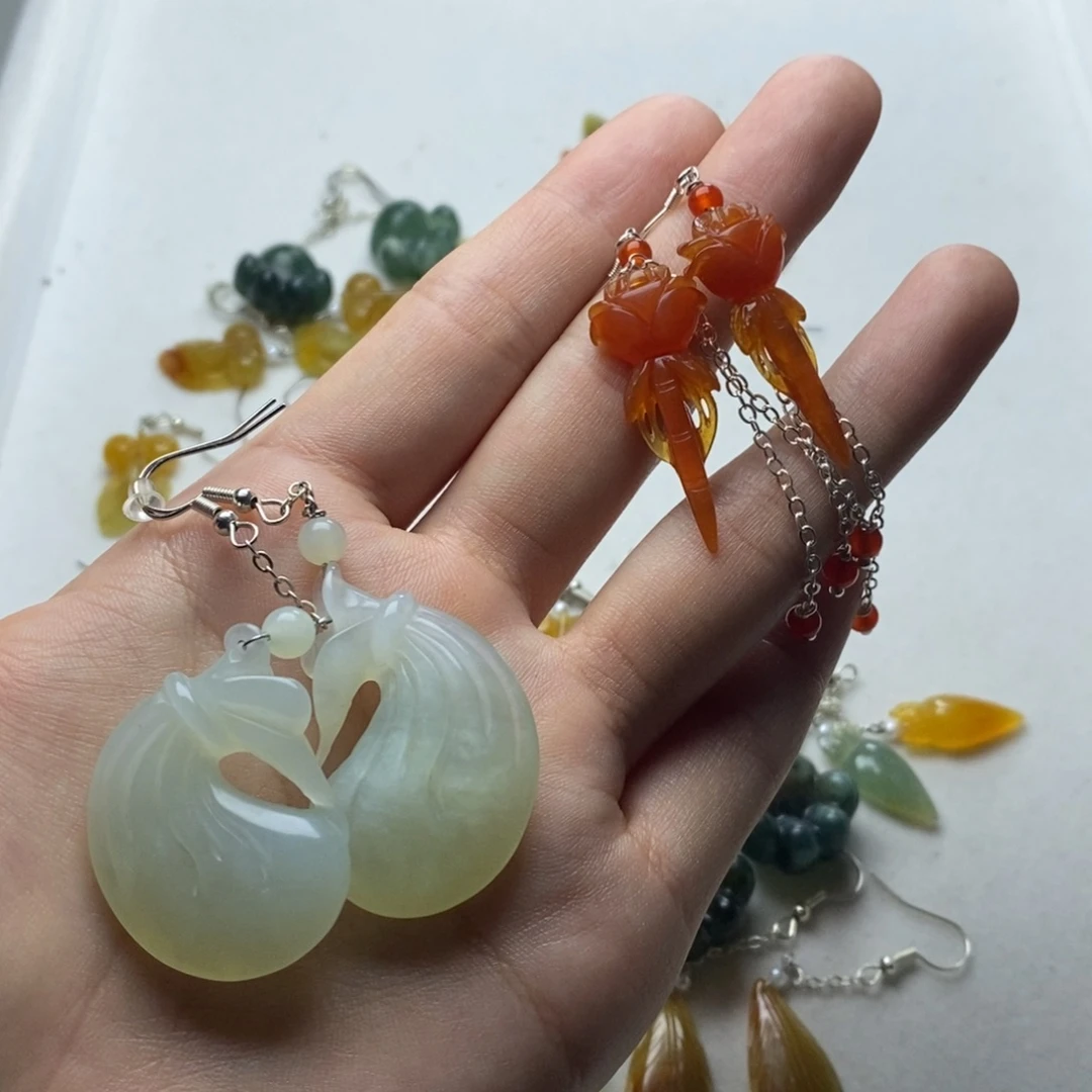 跑***姐蛇纹石玉未镶嵌耳饰/颈饰
