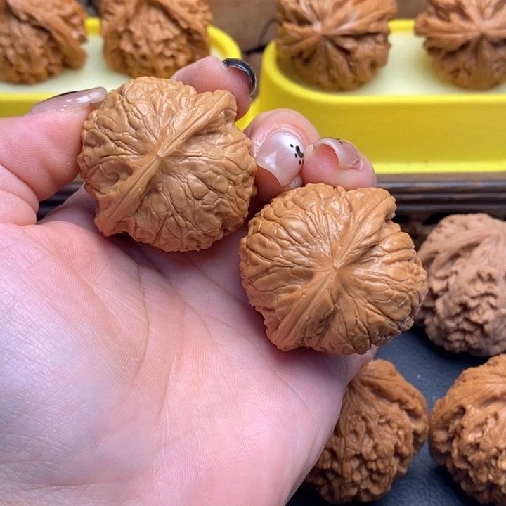 文玩核桃把件527乾隆磨40