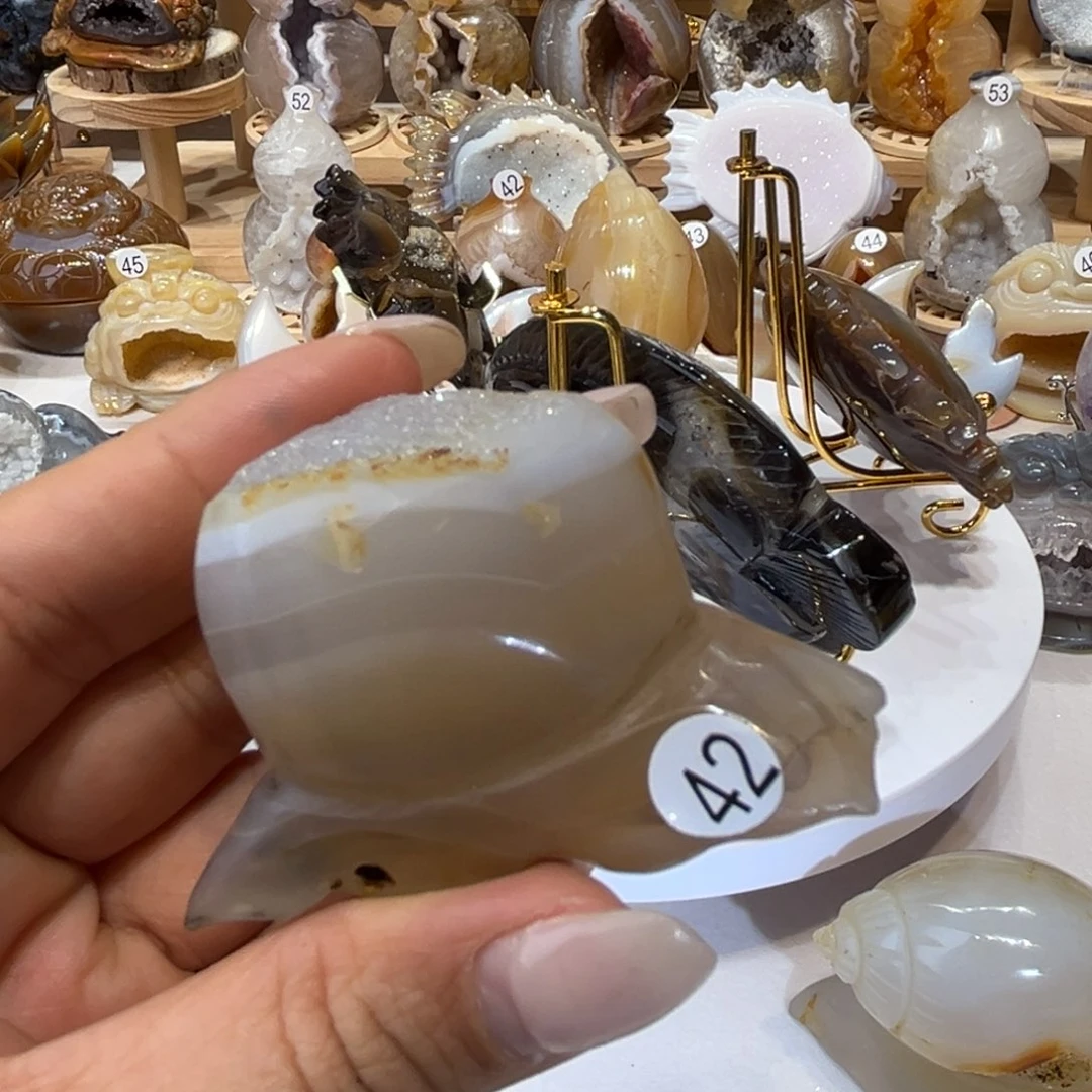 玛瑙/玉髓未镶嵌雕刻件
