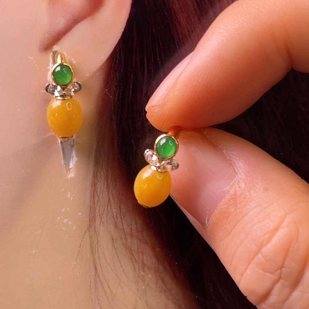 梓***琳翡翠18K金镶嵌耳饰耳包