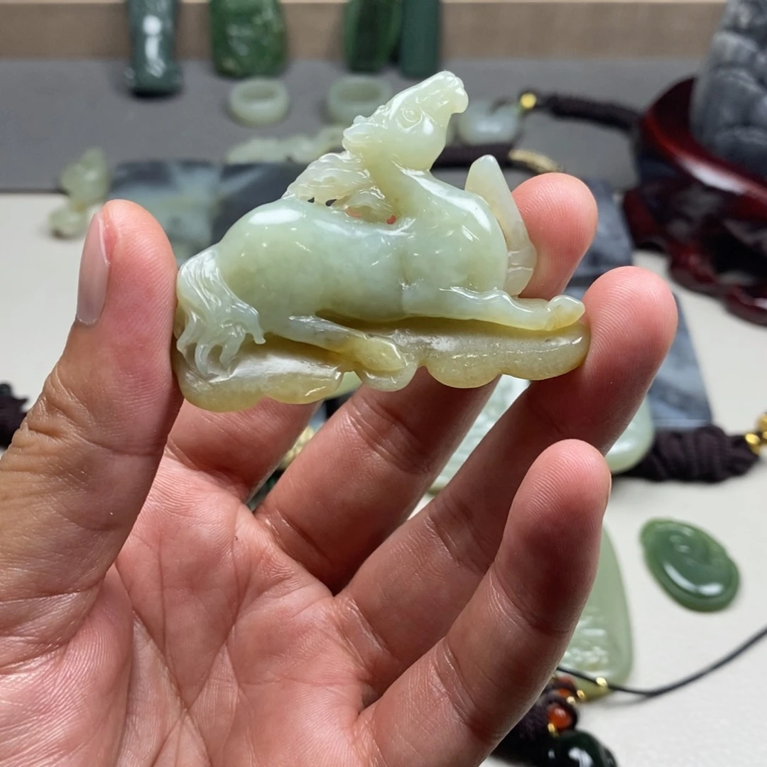 和田玉未镶嵌挂件