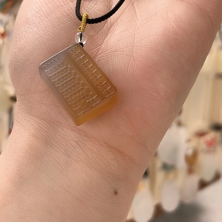 玛瑙/玉髓颈饰未镶嵌君*.