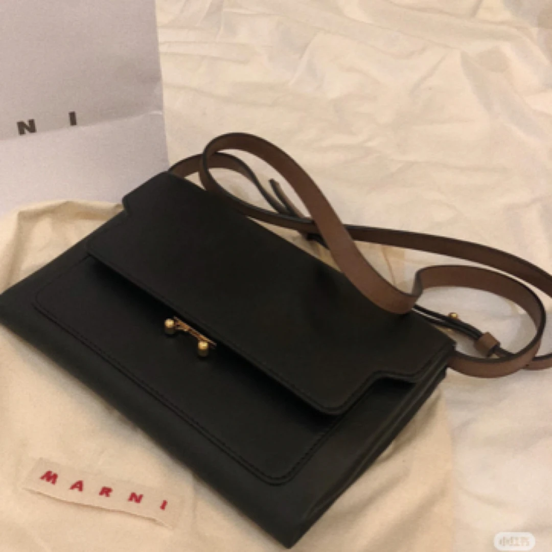 全新未使用 MARNI Marni 小牛皮 风琴包