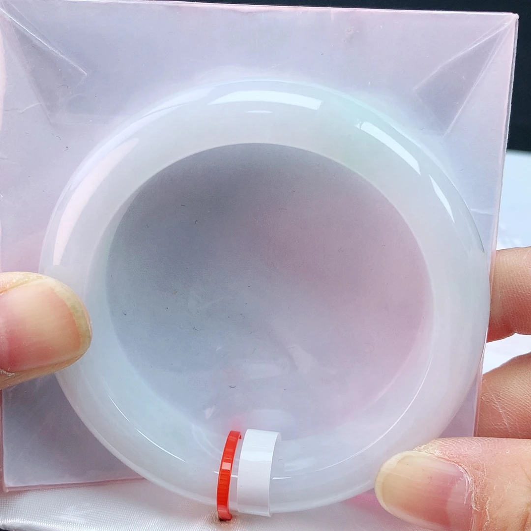 翡翠手镯未镶嵌52圈