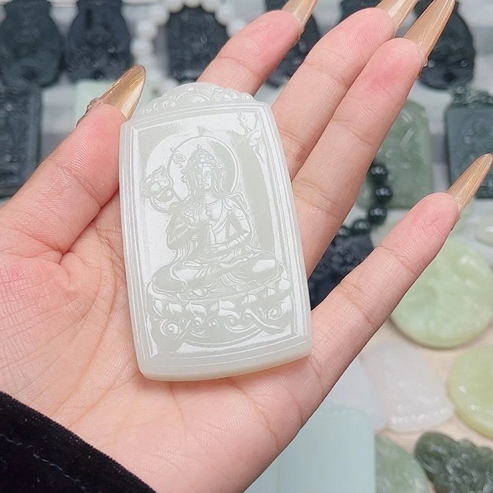 风***动颈饰未镶嵌和田玉
