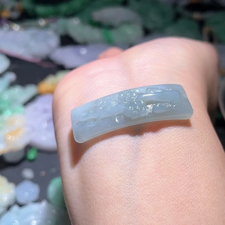 颈饰未镶嵌翡翠天