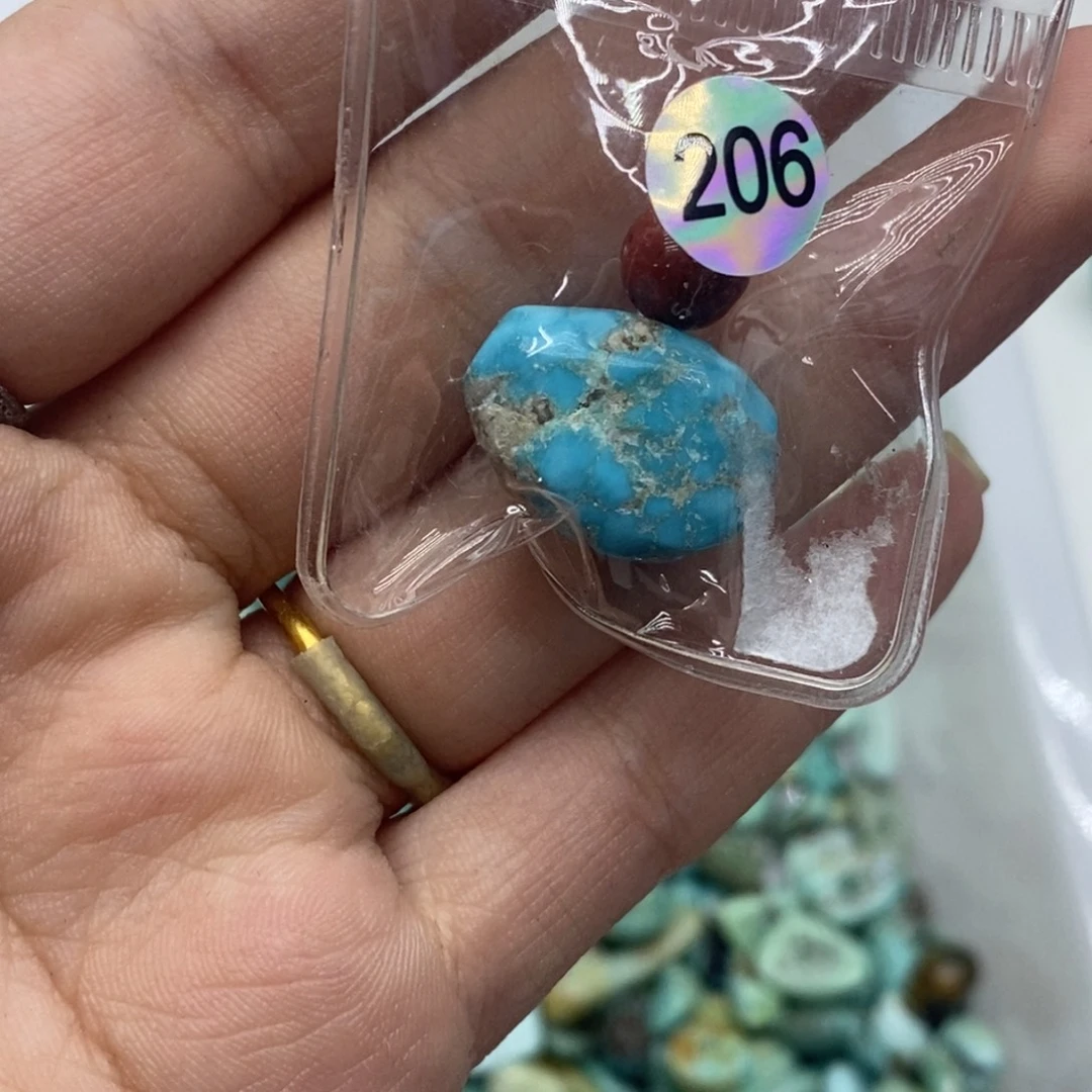 柒***～南红玛瑙未镶嵌珠宝奇石