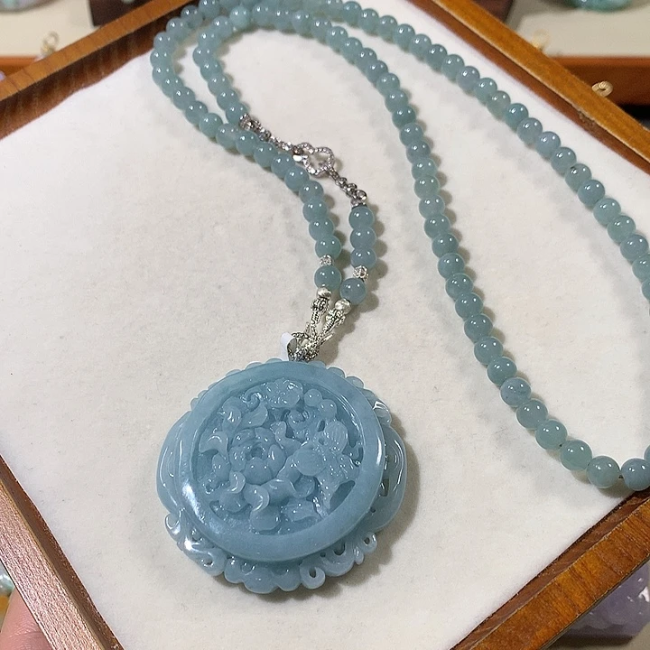 翡翠未镶嵌颈饰翡翠吊坠