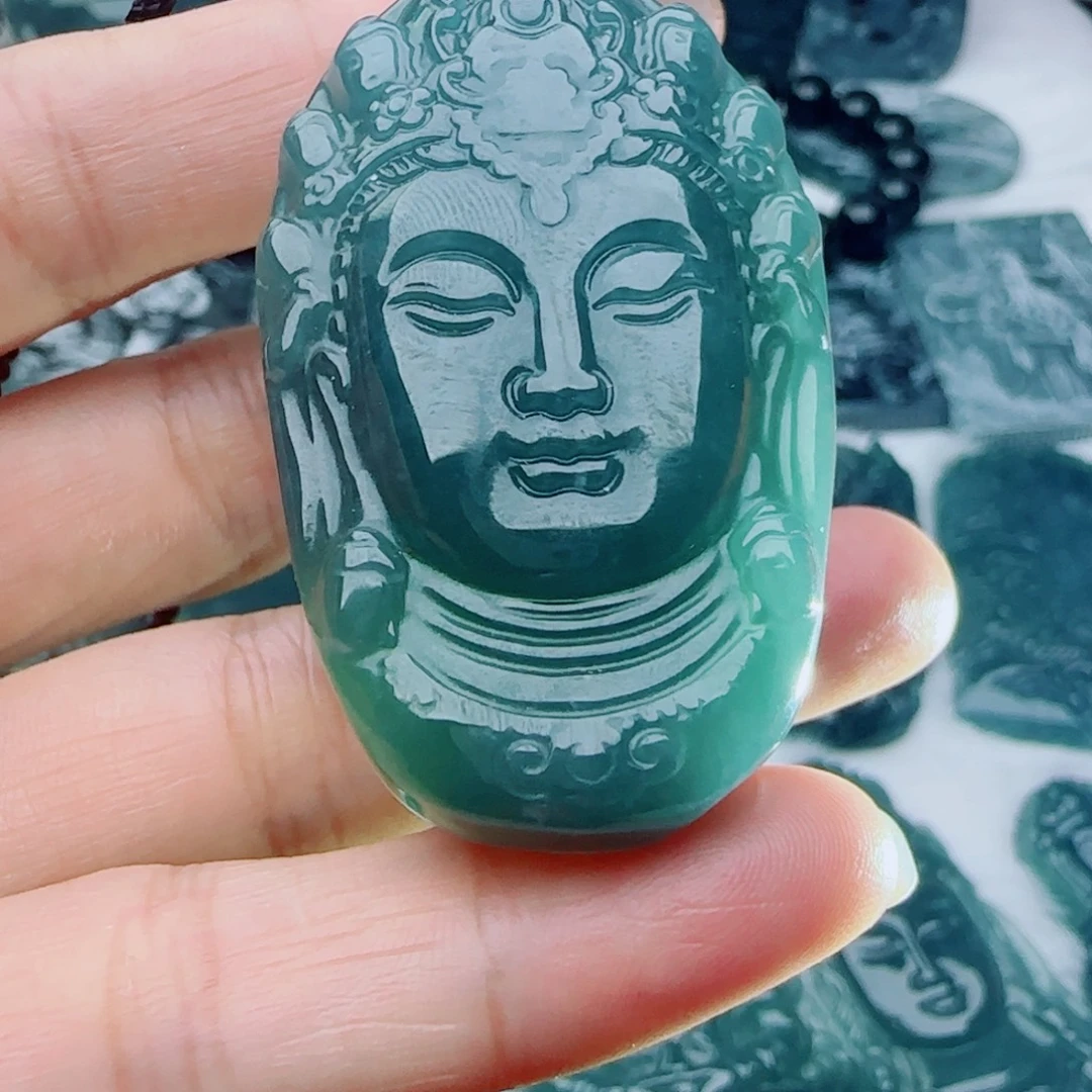 颈饰未镶嵌翡翠多样性发货天然的A货翡翠