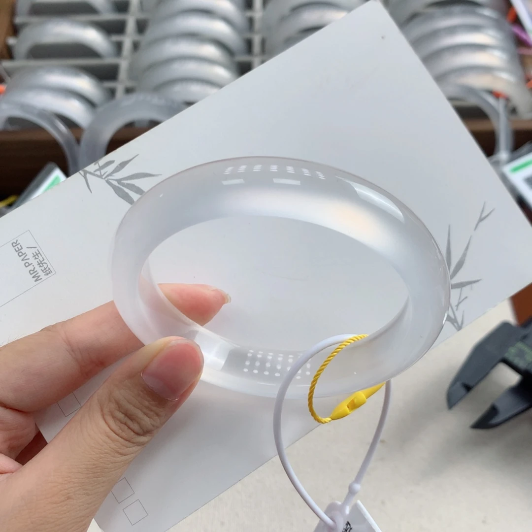 未镶嵌手镯石英质玉（金丝玉）11A60.5