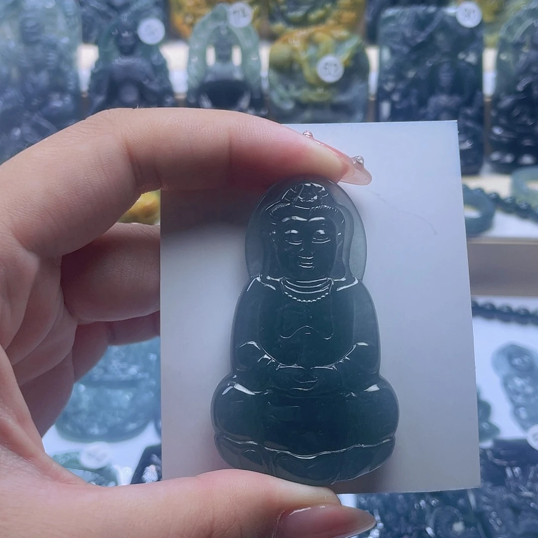 翡翠未镶嵌颈饰翡翠未镶嵌
