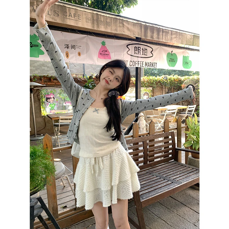 2025早秋新款蝴蝶结灰色针织开衫长袖甜美吊带高腰蛋糕裙三件套