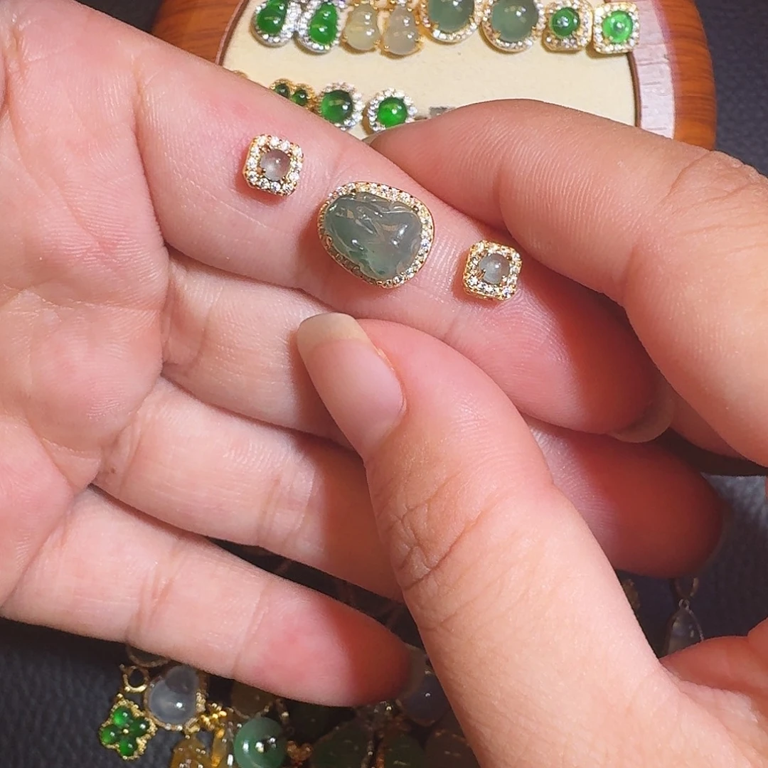 翡翠银S925镶嵌颈饰