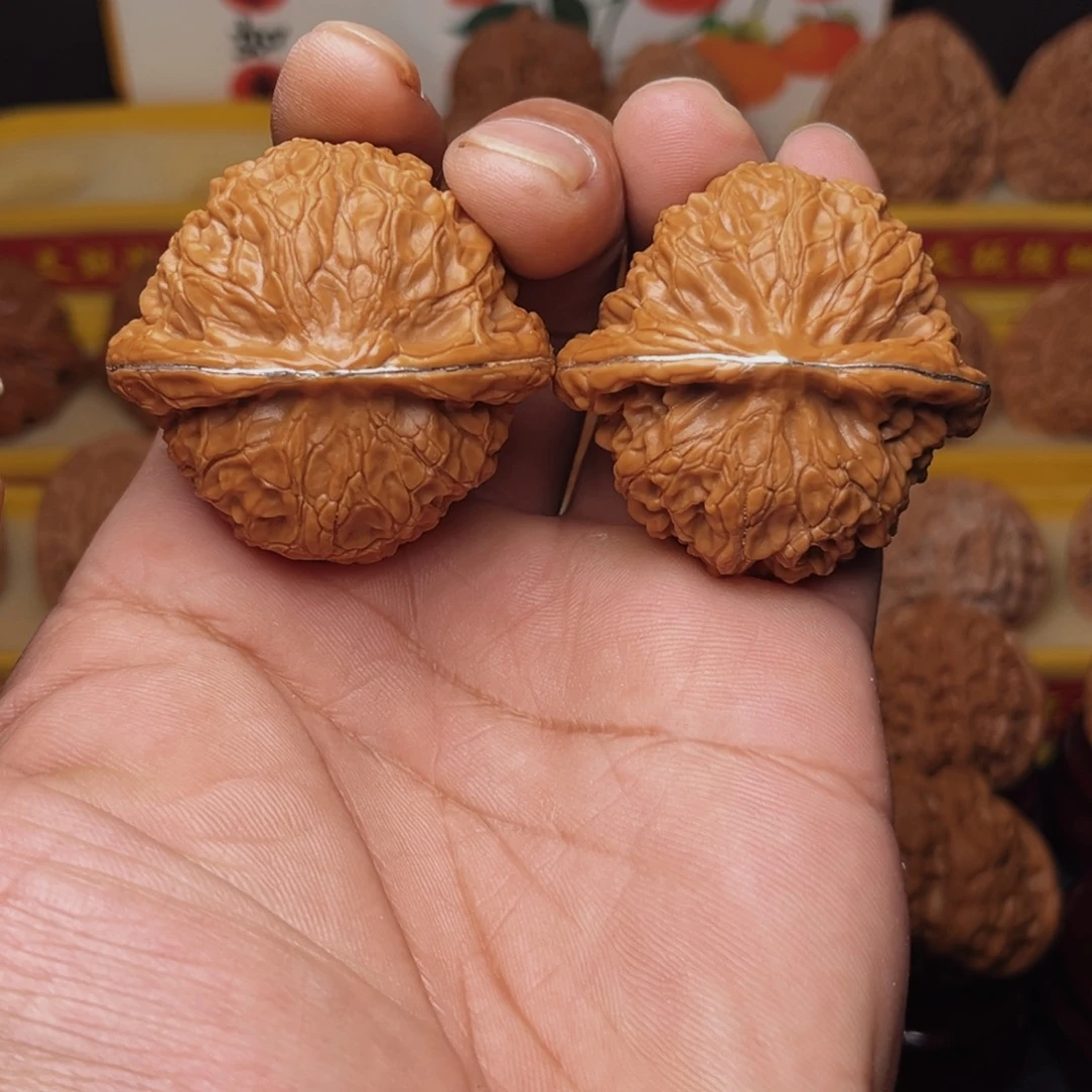 文玩核桃把件文玩核桃把件45尺宫灯