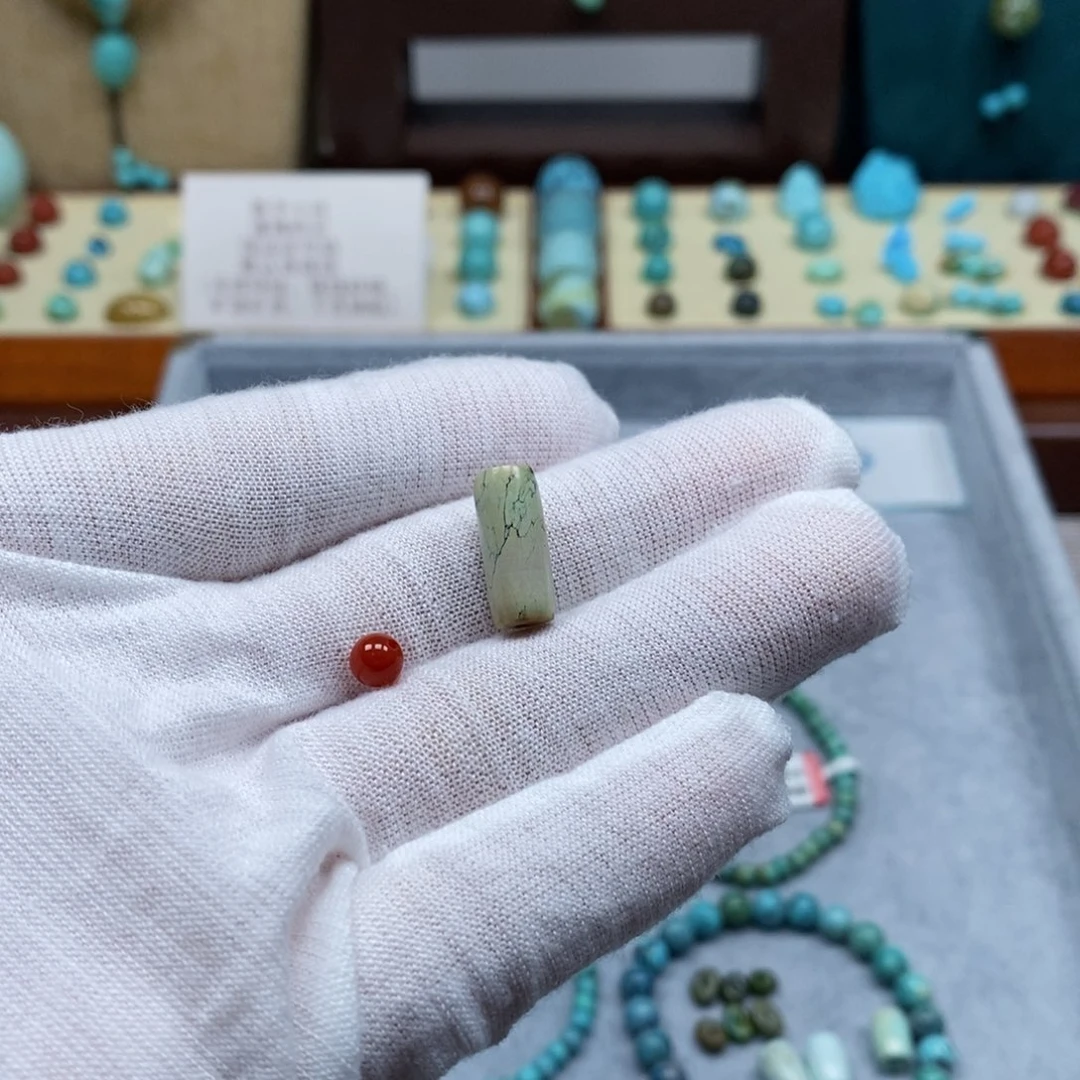 未镶嵌配饰南红玛瑙