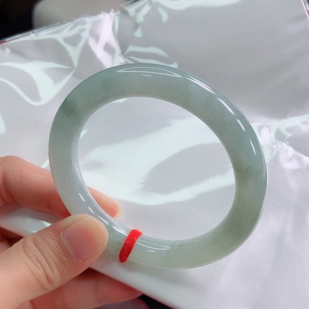 翡翠手镯未镶嵌53圆条