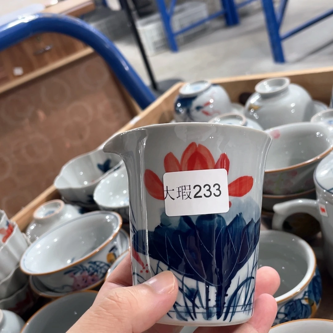 釉下手绘茶具微瑕