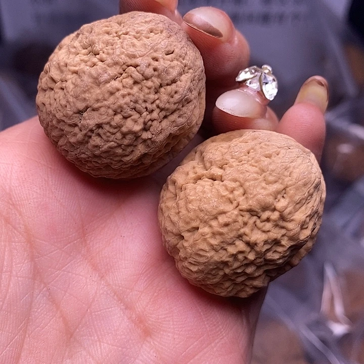 核桃云南野生铁核桃110号34mm