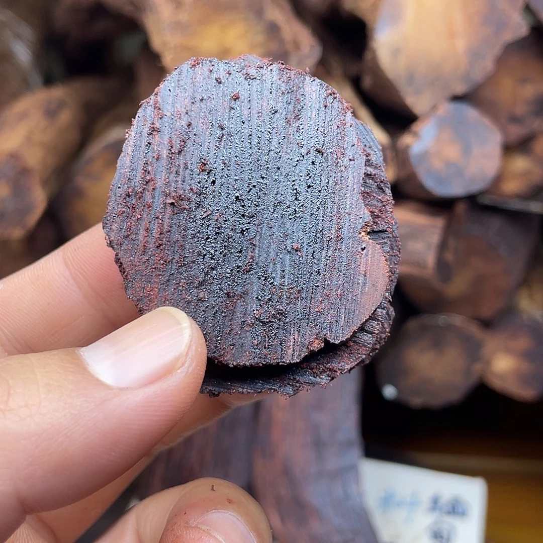 用***0降真香高油原木一个