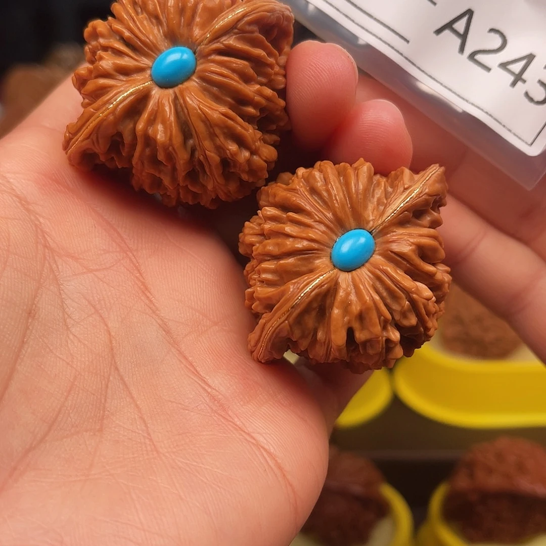 正***4吊坠文玩核桃楼子