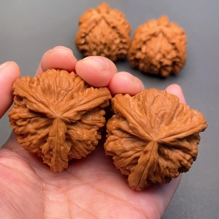 吊坠文玩核桃九**游核桃核桃