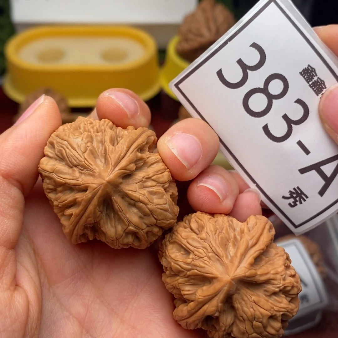 文玩核桃把件红锦鲤39……