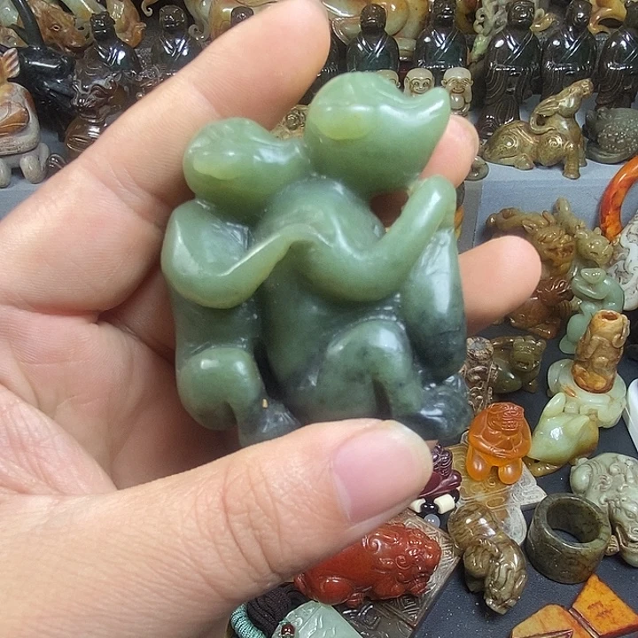 和田玉未镶嵌挂件