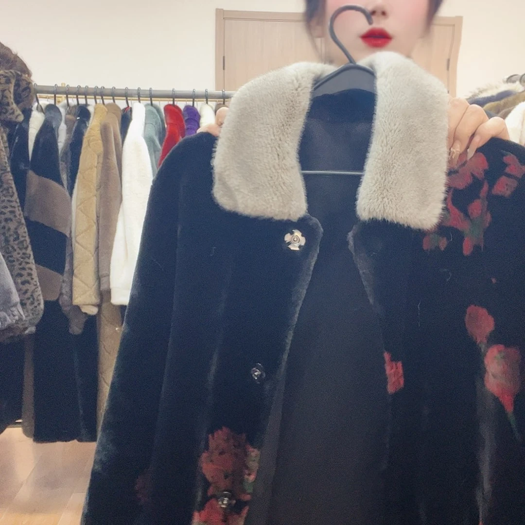 36号皮毛一体外套