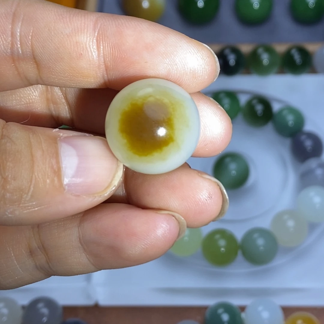 和田玉散珠卡18一口糖