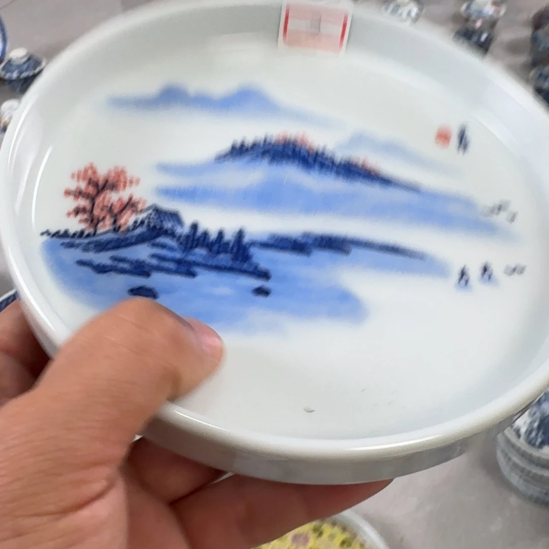 摆件釉里红青花山水大壶承