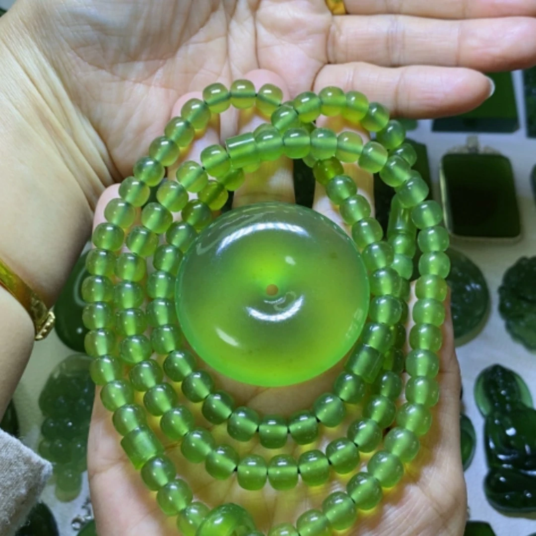 【闪购商品】蛇纹石玉颈饰未镶嵌勤***哥