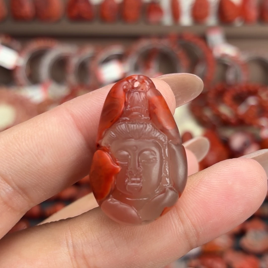 南红玛瑙未镶嵌颈饰观音吊坠