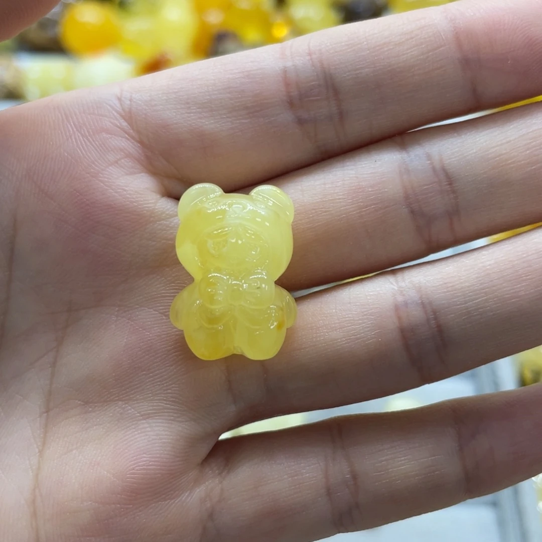 未镶嵌琥珀裸石天然琥珀拉布布2.4克