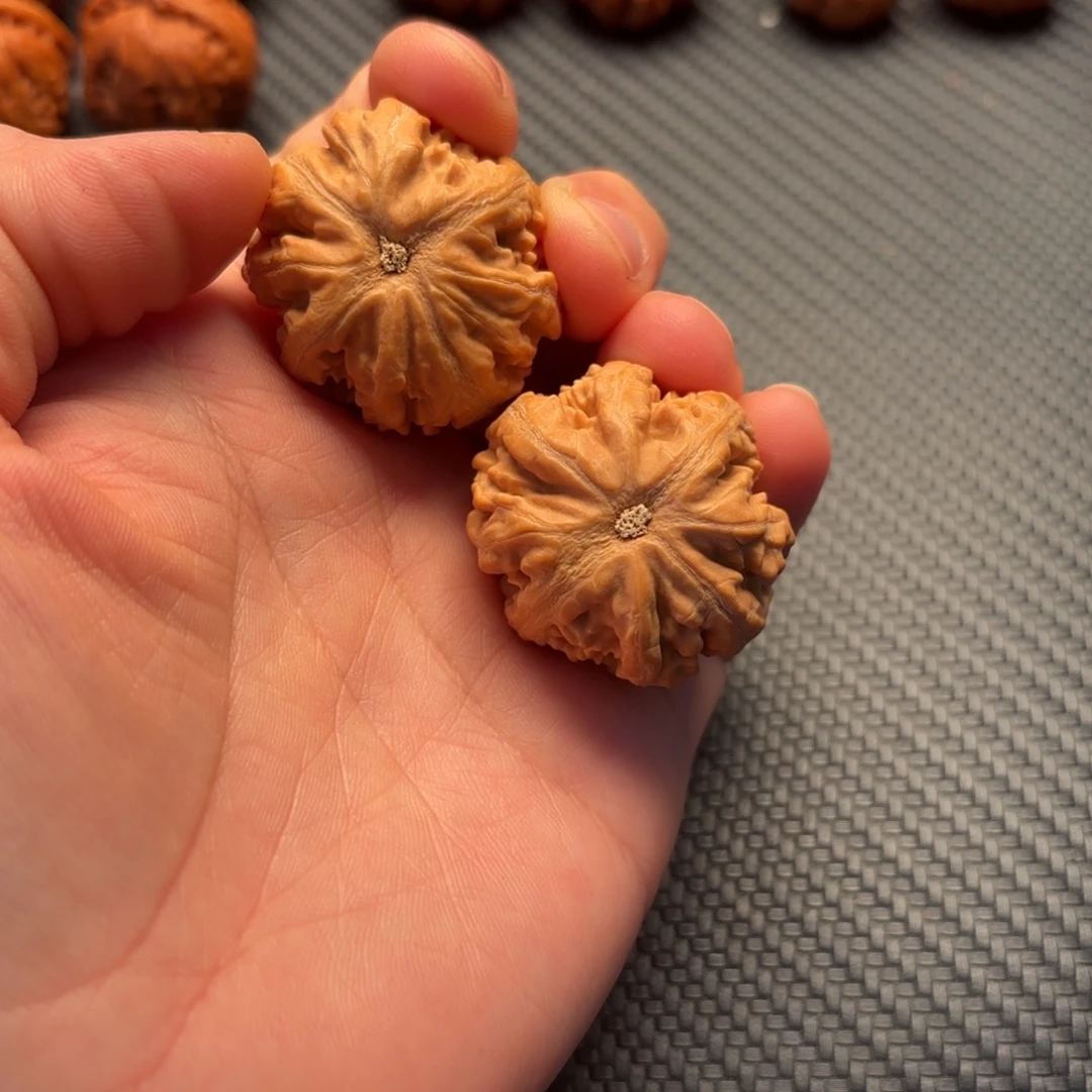 ****文玩核桃吊坠哈哈哈哈哈哈