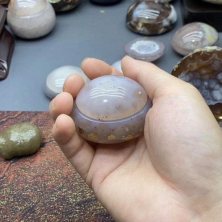 蓝***子水晶摆件未镶嵌盆加抛光费