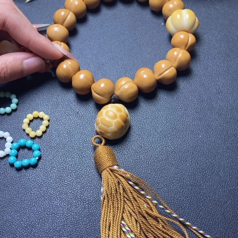 【闪购商品】吊坠猴头核桃莫*