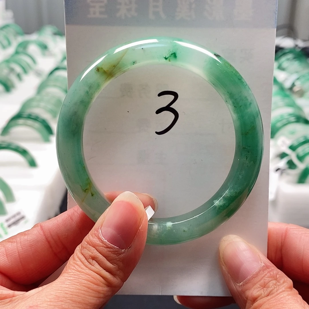 石英质玉未镶嵌手镯57.6圈口手镯