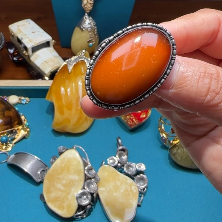 琥珀未镶嵌颈饰波兰设计款琥珀蜜蜡